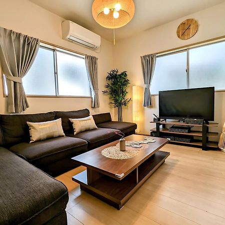 Tsukiyume Kan - House With Parking, 10Mins To Usj, Tennoji, Namba Ōsaka Exterior foto